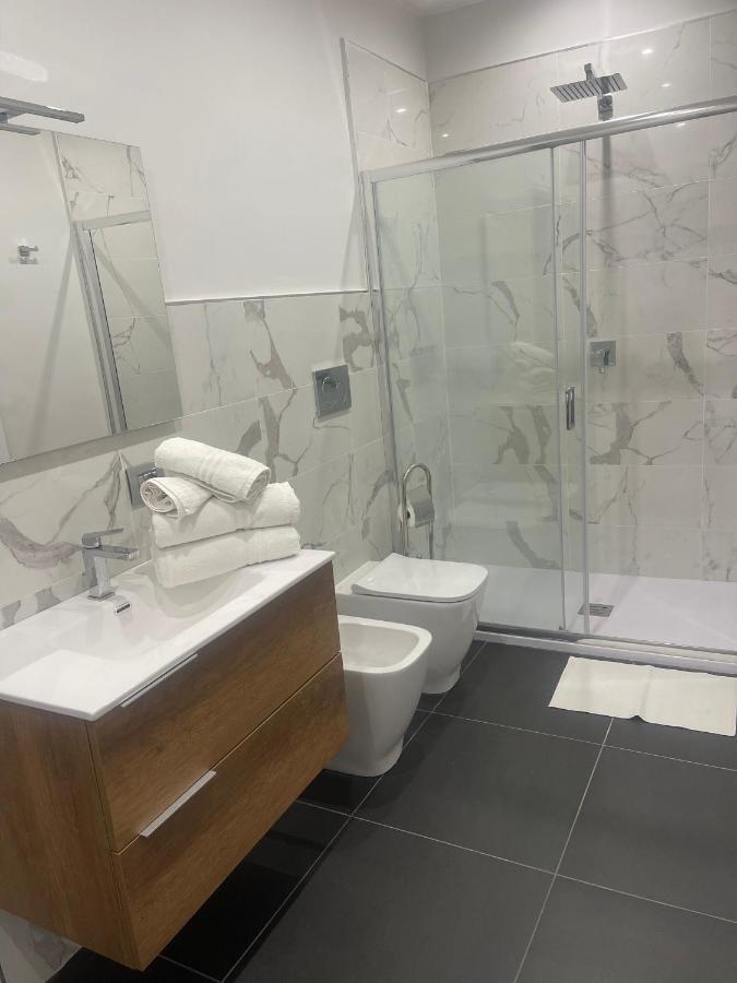 Katia'S Apartments Казерта Экстерьер фото